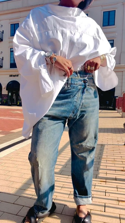 Evolving and not the same is good!!! Enough said!😎
•
•
Style over forty, button down shirt, easy styling, denim style, shirt backwards, spring style 2026