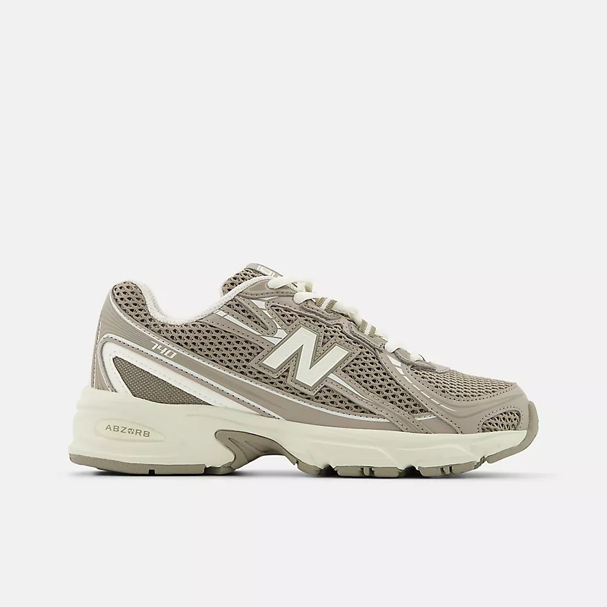 740 Lace | New Balance Athletics, Inc.
