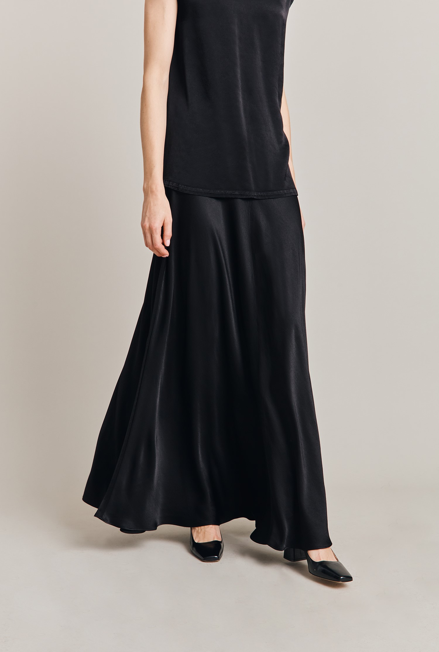 Adrianna Satin Maxi Skirt

                        Black | Ghost