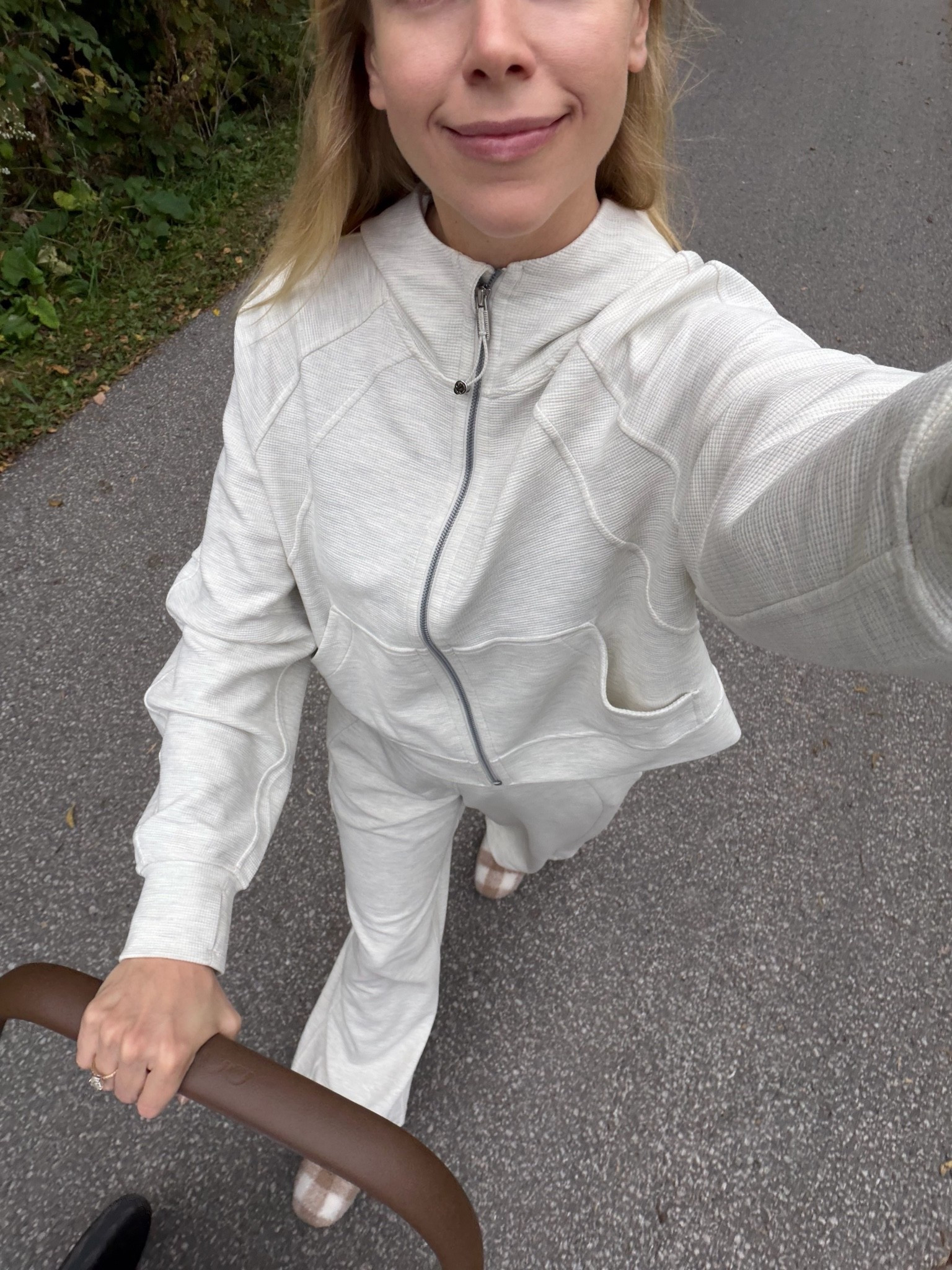 matching set for fall stroller walks 🤍🐻🪵

#LTKfall #LTKstyletip #LTKfitness