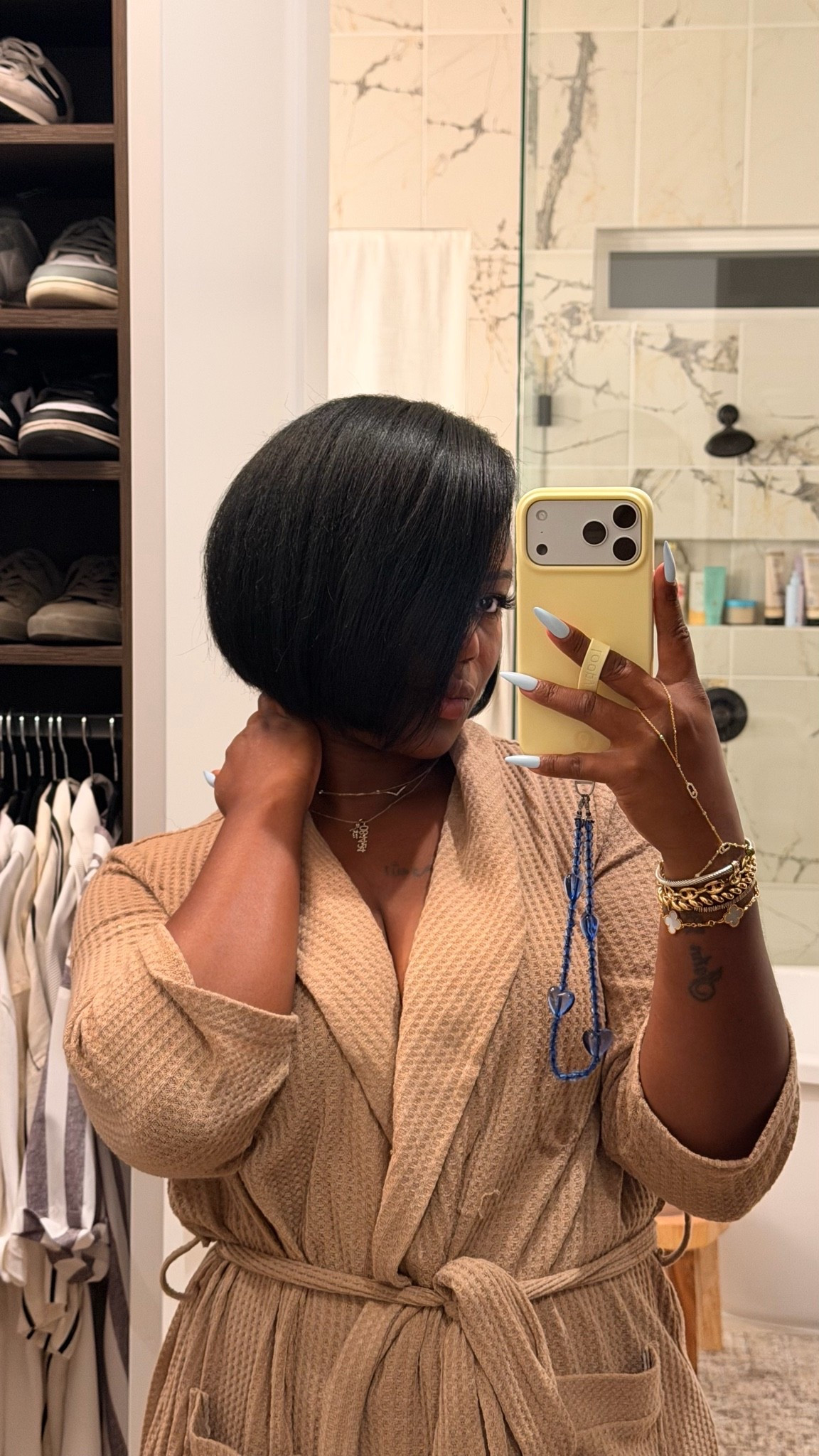 phone case code “DESTENE” @Loopy Cases 
wearing size Large in robe 
hand chain is @messika