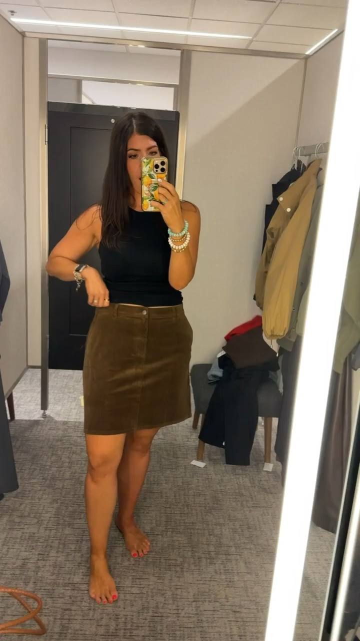 Perfect fall look

Nordstrom sale finds, In an 8/m top and bottoms, 29 jeans in all but Levi’s (30) 

Workwear,, midsize fall outfits , nsale, easy outfit, what to wear, fall midsize outfit, ootd, midsize fall, causal

#LTKootd #LTKSaleAlert #LTKMidsize