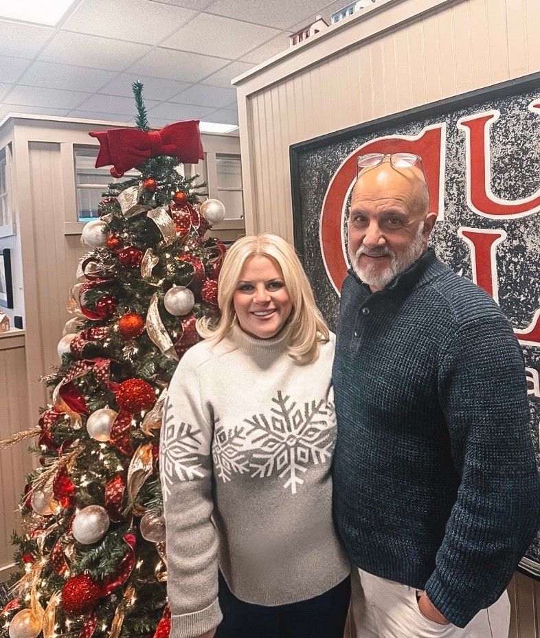 Thankful for a work place that is such a joy to go to. This spring, it will be 10 years here! I have the best coworkers and commute (less than 1/2 mile from my house!) Plus, I get to decorate Christmas trees!

Work, office, Christmas outfits, sweater

#LTKHoliday #LTKWorkwear #LTKdayinmylife