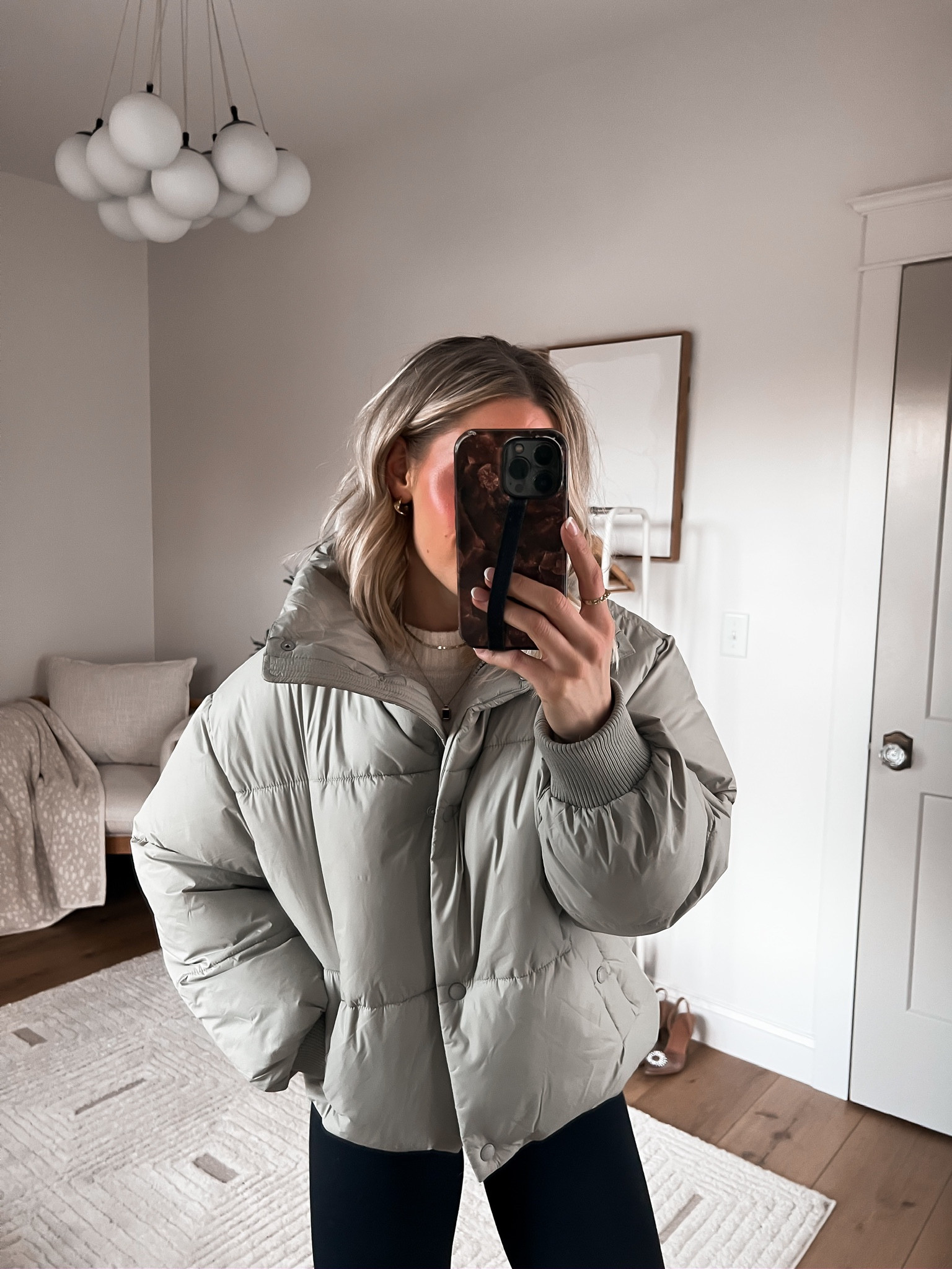 THIS COLOR IS SO PRETTY 🤩 Wearing a small! 🎄

#LTKHoliday #LTKfindsunder100 #LTKSeasonal