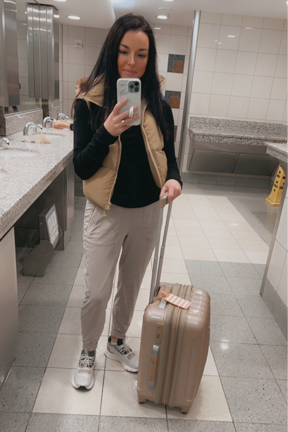Airport outfit ✈️ 

Amazon outfit  / neutral outfit / airplane / puffer vest / luggage set / on cloud / on cloudnova / black turtleneck / winter outfit / travel / travel outfit / luggage tag / loopy / simple outfit 