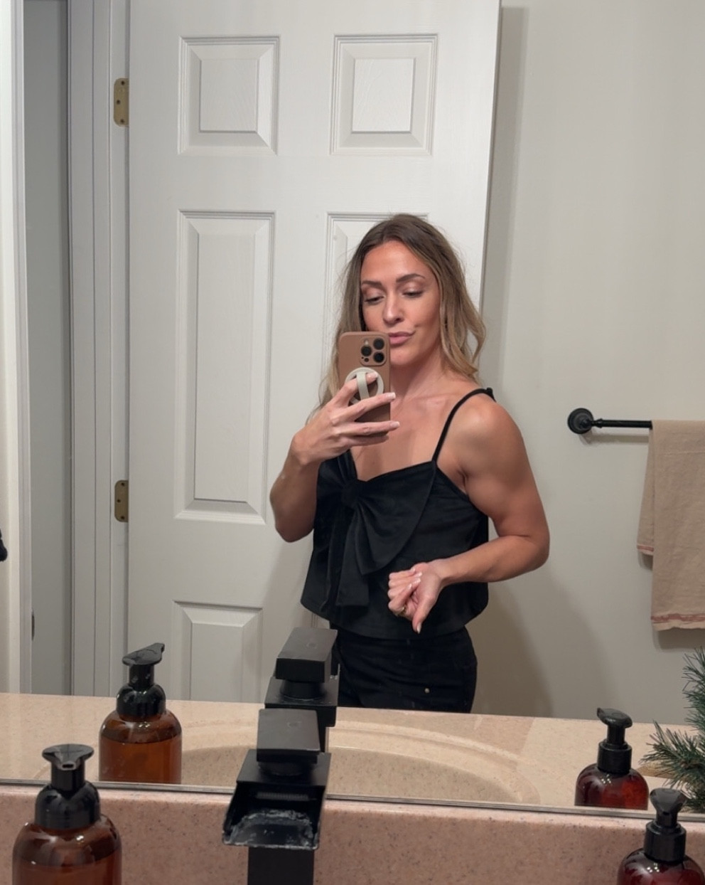 a cute NYE top and it’s on sale 🏃🏼‍♀️ 

black velvet / New Year’s Eve / outfit / holiday / fitness / bow / ae

#LTKHoliday #LTKPetite #LTKfitnessgoals