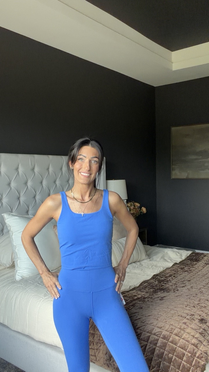 Brightening up my gym clothes with this fun workout set from Amazon!! Good compression, not see through, supportive, comfortable, and affordable! 
Size down in this top!
Matching set, Amazon fashion, gym outfit, leggings, summer style, blue set

#LTKfitnessgoals #LTKActive #LTKootd