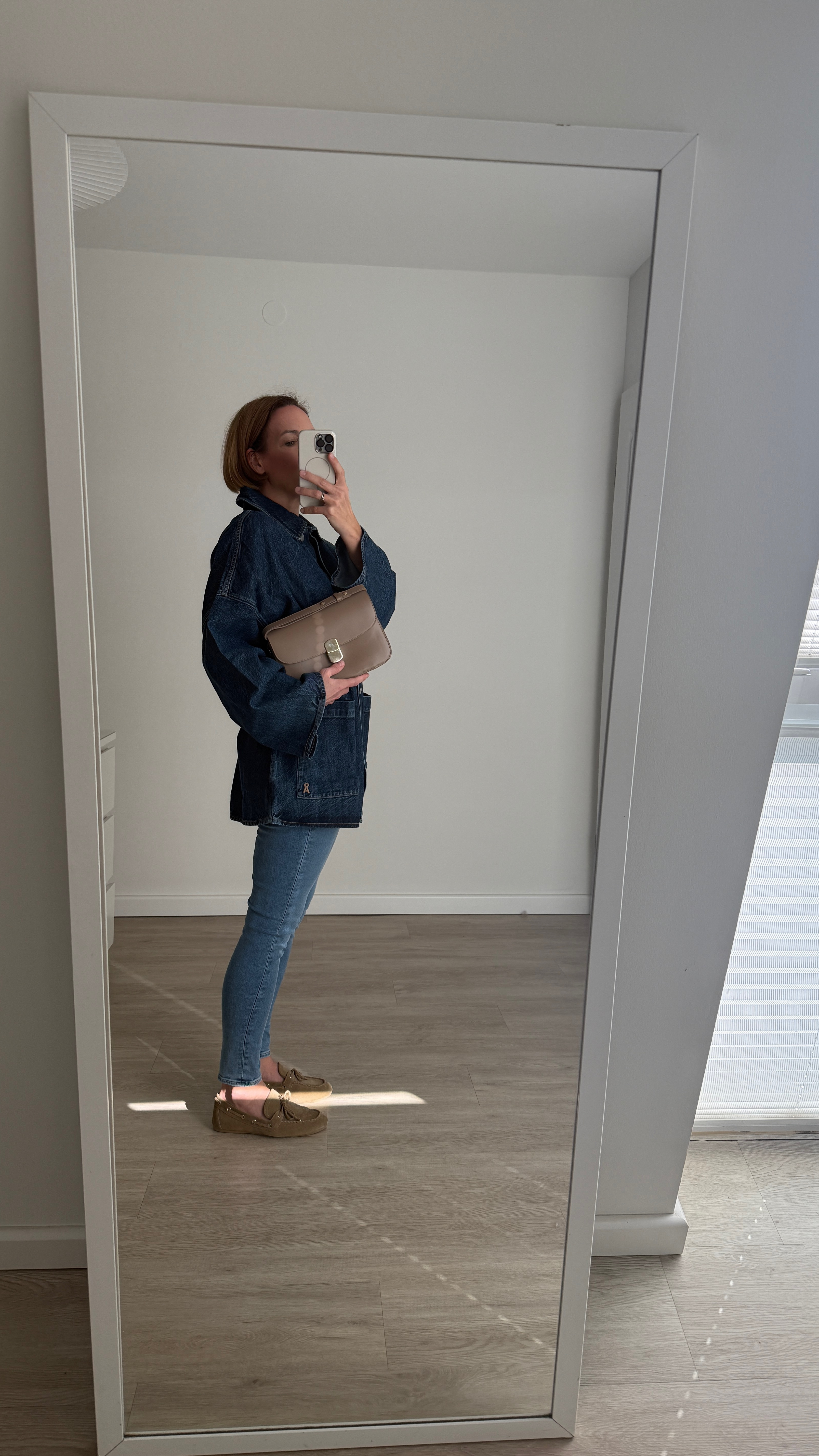 Denim on Denim: Jacke, Skinny Jeans & Loafers
-
15% Rabatt bei Armedangels mit
"SETTE_15"
#LTKspring

#LTKstyletip #LTKdeutschland