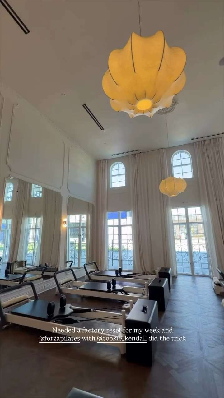 Morning at pilates! I've been obsessed with these sets from SET recently! 

 #LTKdayinmylife #LTKootd