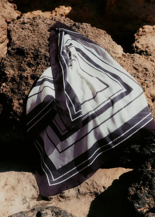 Border Scarf | ME+EM Global (Excluding US)