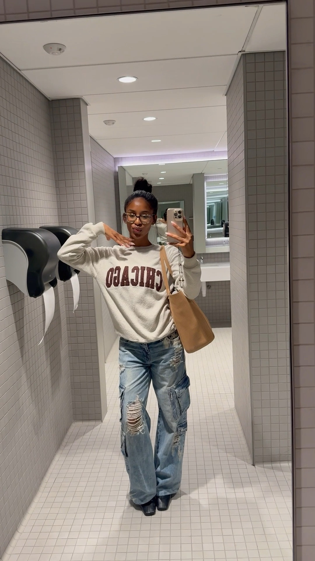 term B of first semester is back in full swing. I don’t think I’m ready for the cold quite yet, but I love this little fall look that I put together 🍂 

sweater is from the Chicago airport!

#LTKFindsUnder50 #LTKStyleTip #LTKSeasonal