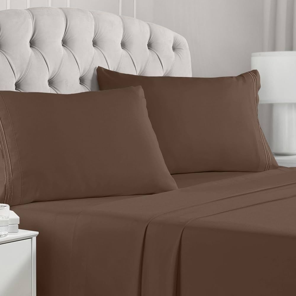 Mellanni Queen Sheets Set - 4 PC Iconic Collection Bedding Sheets & Pillowcases - Hotel Luxury, E... | Amazon (US)