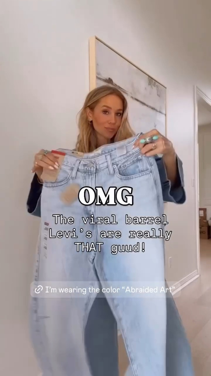 The “it” Levi barrel jeans of the year! Seriously so freaking good and I love the cinch feature🤍

I got my tts (27)

5’5” // 120 lbs

#LTKootd #LTKgrwm #LTKmomlife