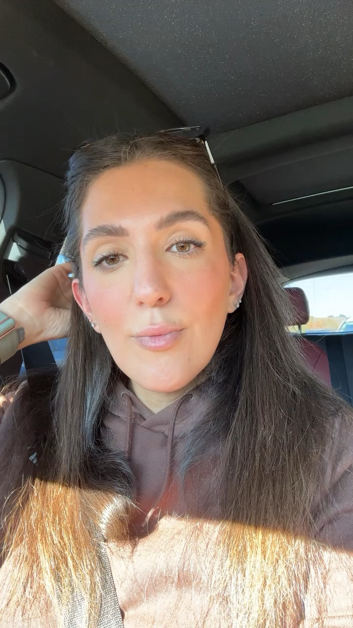 My current favorite makeup routine! I’m all about using make up products that also have skincare additives in it because I love me some healthy glow skin! Especially during the fall winter season when my skin tends to be on the dryer and dull side.

#LTKBeauty #LTKGiftGuide #LTKFindsUnder50