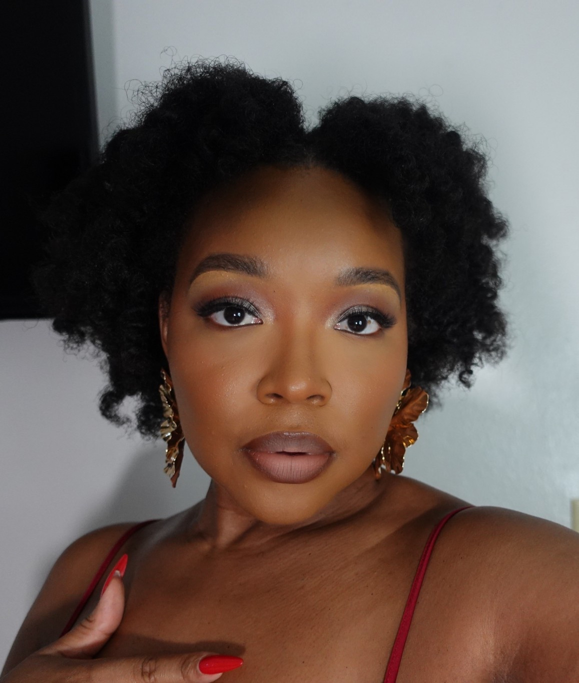 When the makeup look comes out perfect, it’s going to be a good day! 

#LTKFindsUnder50 #LTKBeauty #LTKStyleTip