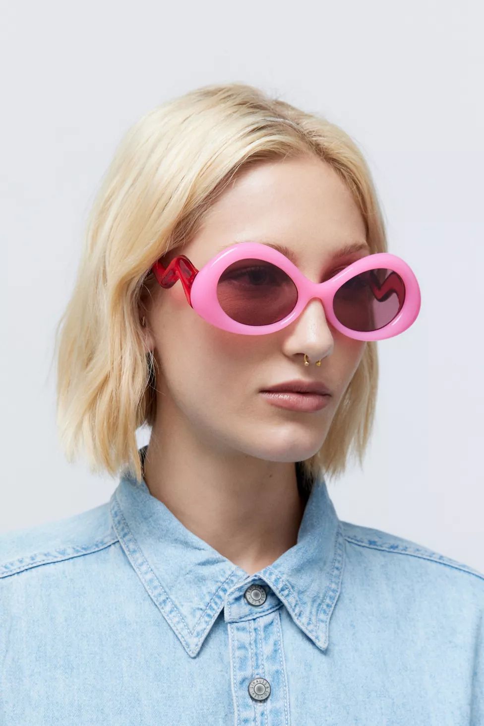 Birdie Wavy Round Sunglasses | Urban Outfitters (US and RoW)