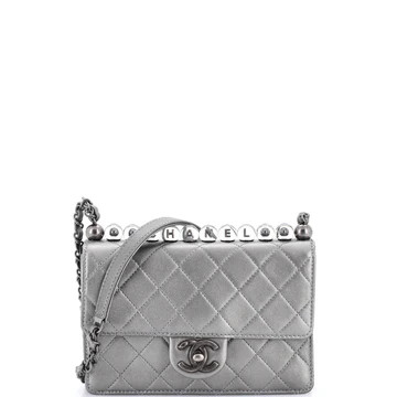 Chic Pearls Flap Bag Quilted Goatskin with Acrylic Beads Small | Rebag