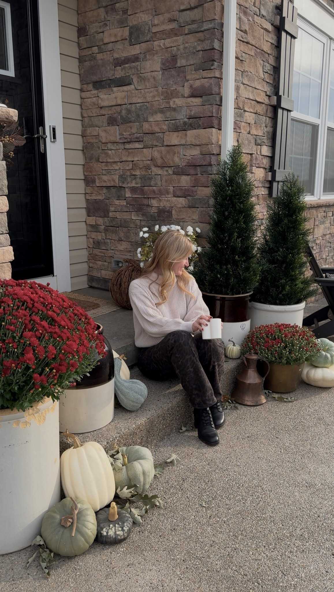 Fall front porch inspo 🤎🫶🏻 

#LTKHome #LTKFallSale #LTKSeasonal