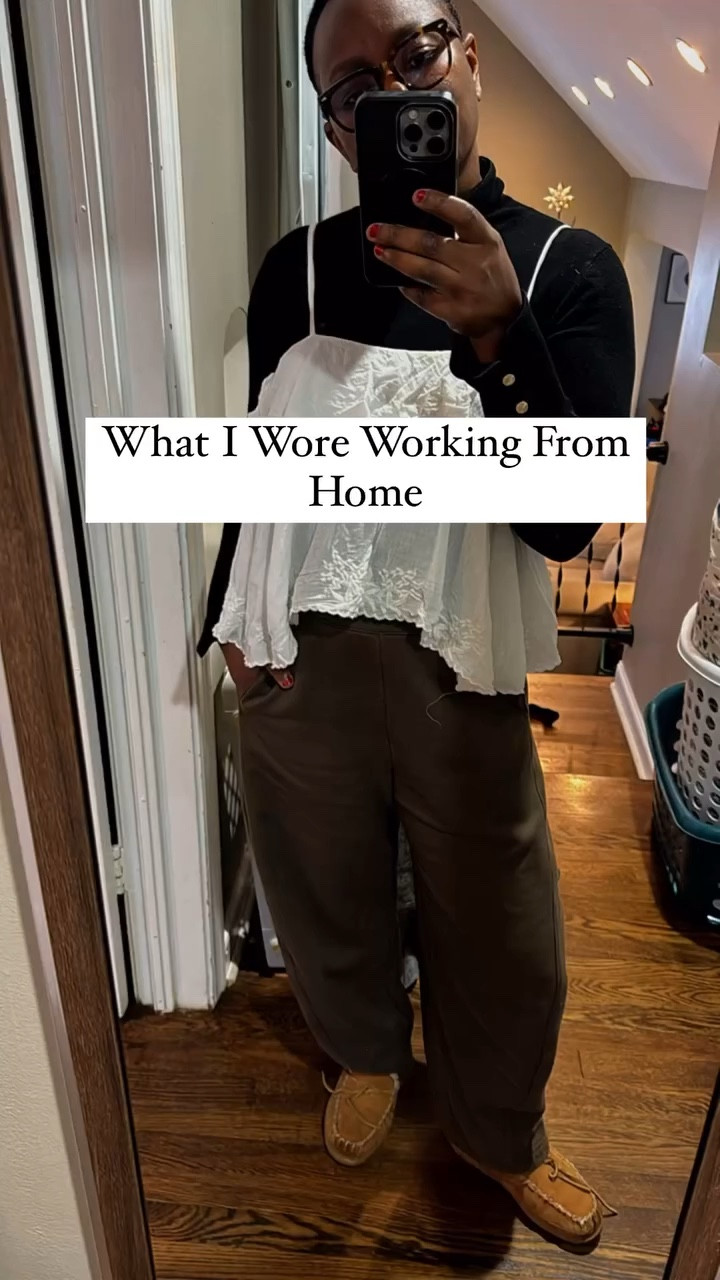 Sharing what I am wearing today as I work from home. It’s my first day back since mid December. I wrote my password down because I knew I would forget. #wfhlook #styleover40 #styleatanysize