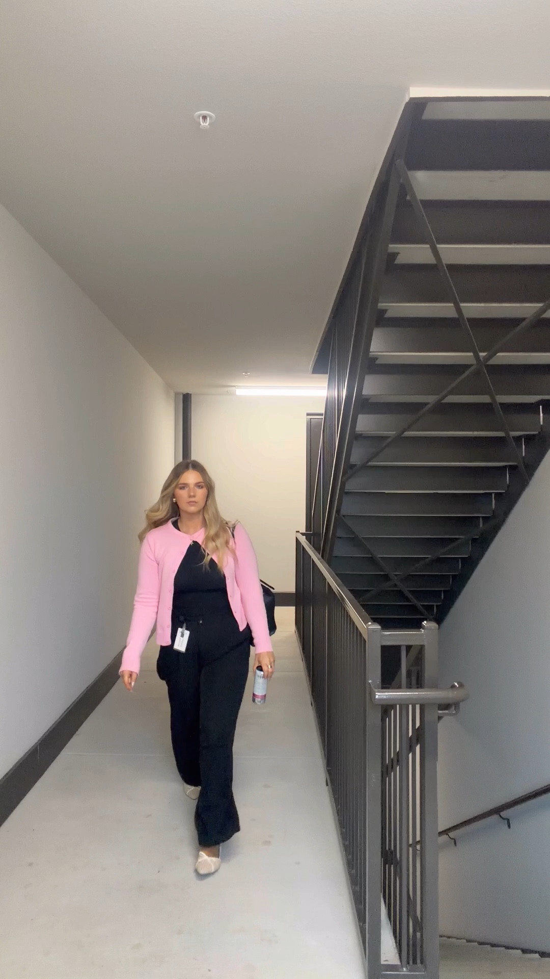 corporate girl outfits of the week 🖤

#LTKootd #LTKmorningroutine