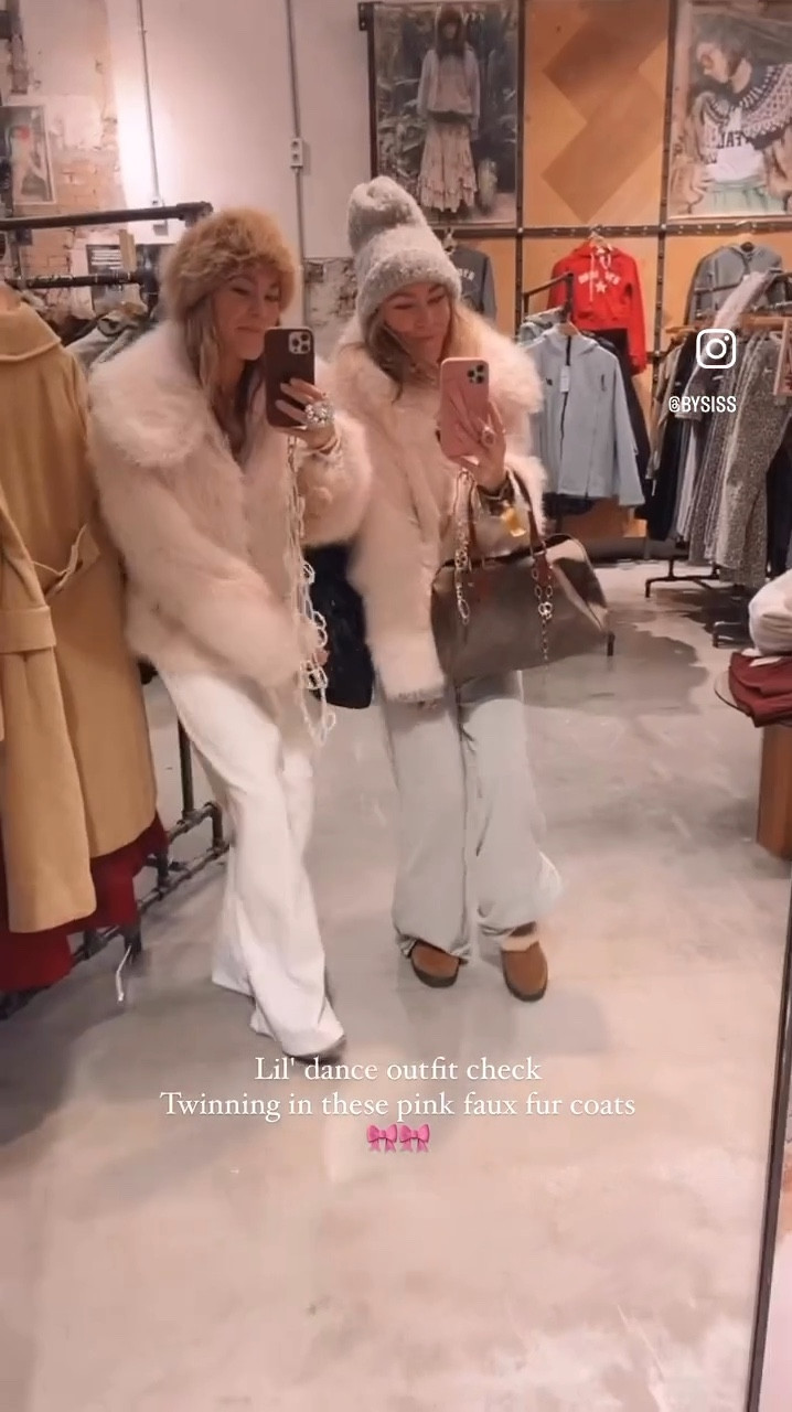 Pink  faux fur jackets and wide leg comfy trousers 💞💞

#LTKFindsUnder100 #LTKStyleTip #LTKU
