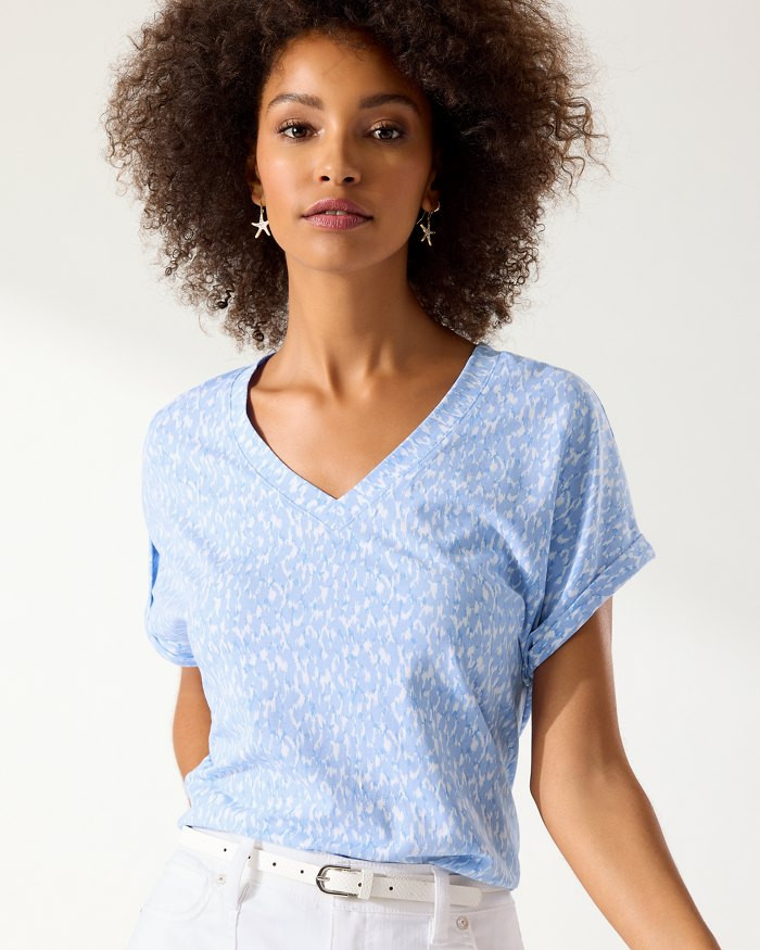 Kauai Chic Cheetah Jersey T-Shirt | Tommy Bahama