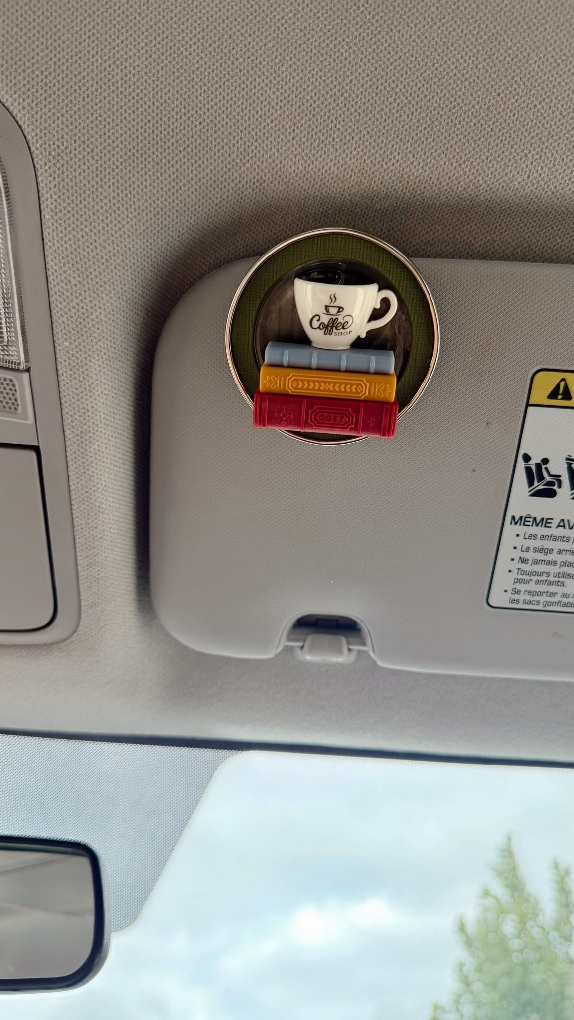 new car freshener 📚☕️😌

#LTKSeasonal #LTKHome #LTKTravel