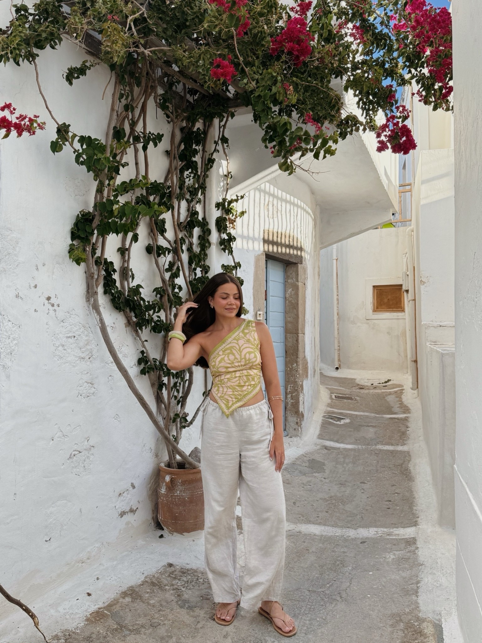 Vacay dinner outfit in Greece! Top & pants come in so many different colors/patterns! 

Free People | Aritzia | linen pants | date night outfit | dinner outfit

#LTKootd #LTKTravel