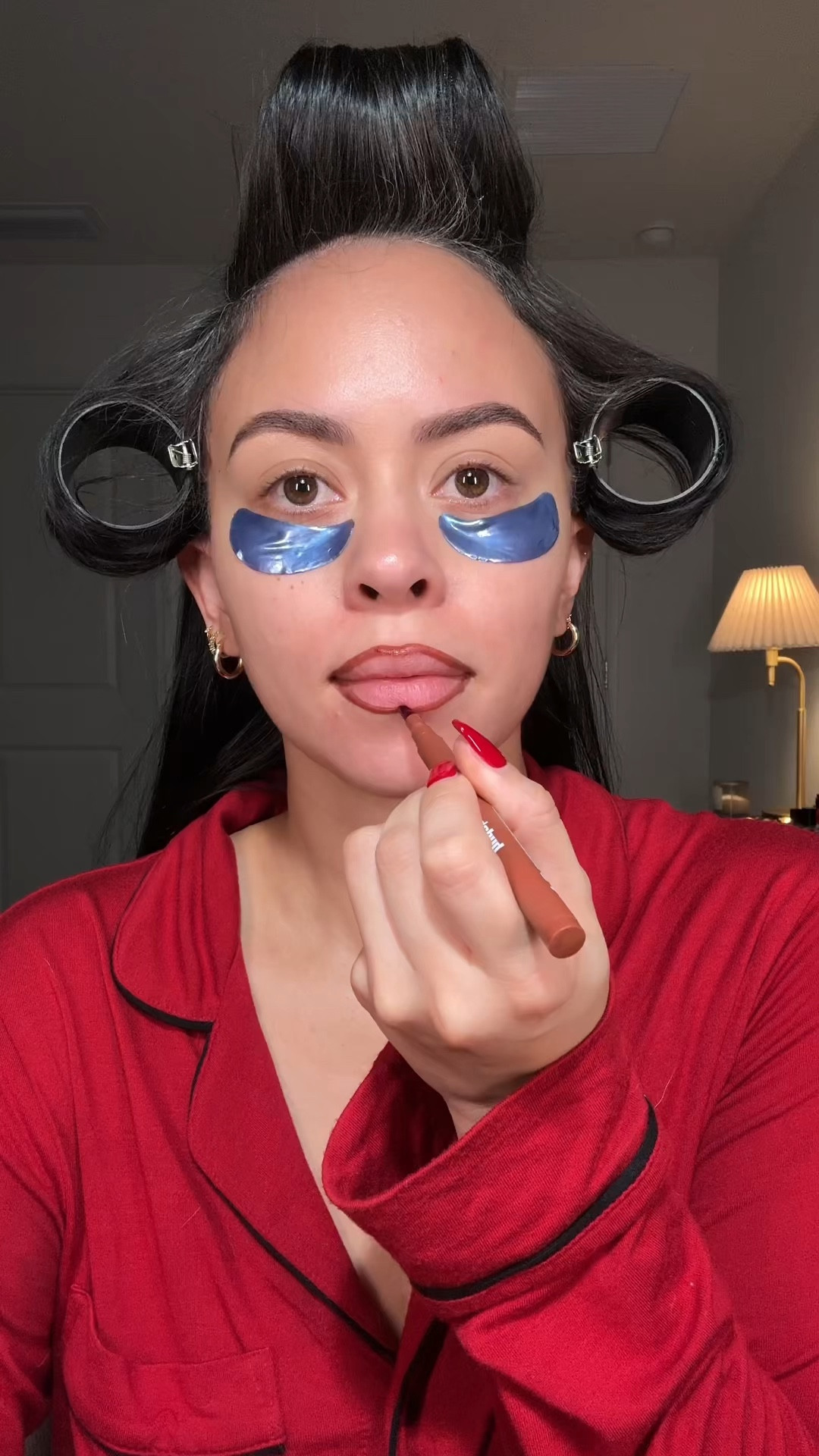 GRWM holiday glam 🎄✨👩🏻💋
—
FOUNDATION : 3N
PATRICK TA FOUNDATION : 13 OLIVE 
CONCEALER : 2N
CREAM BLUSH : DATE CAKE
POWDER BLUSH : CHERRY 
LIP STAIN : WARM BROWN
GLOSS : STRAWBERRY GLAZE 
HIGHLIGHT : 10 NUDE HALO 

#LTKHoliday #LTKBeauty #LTKgrwm