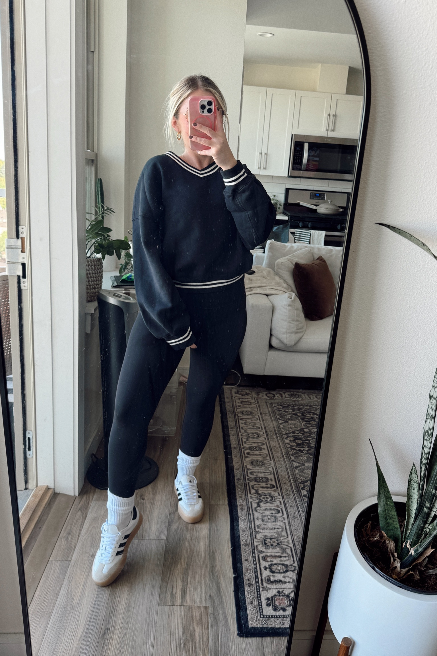 casual Friday 🖤

#LTKShoeCrush #LTKSeasonal #LTKFallSale