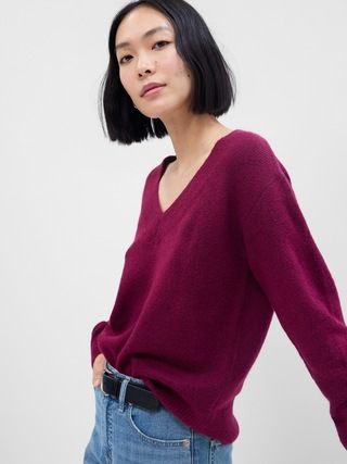 Relaxed Forever Cozy V-Neck Sweater | Gap Factory