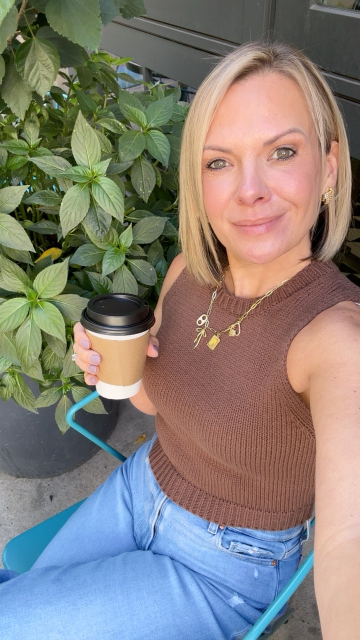 Brown sweater vest for fall 

#LTKSeasonal #LTKFindsUnder50 #LTKStyleTip