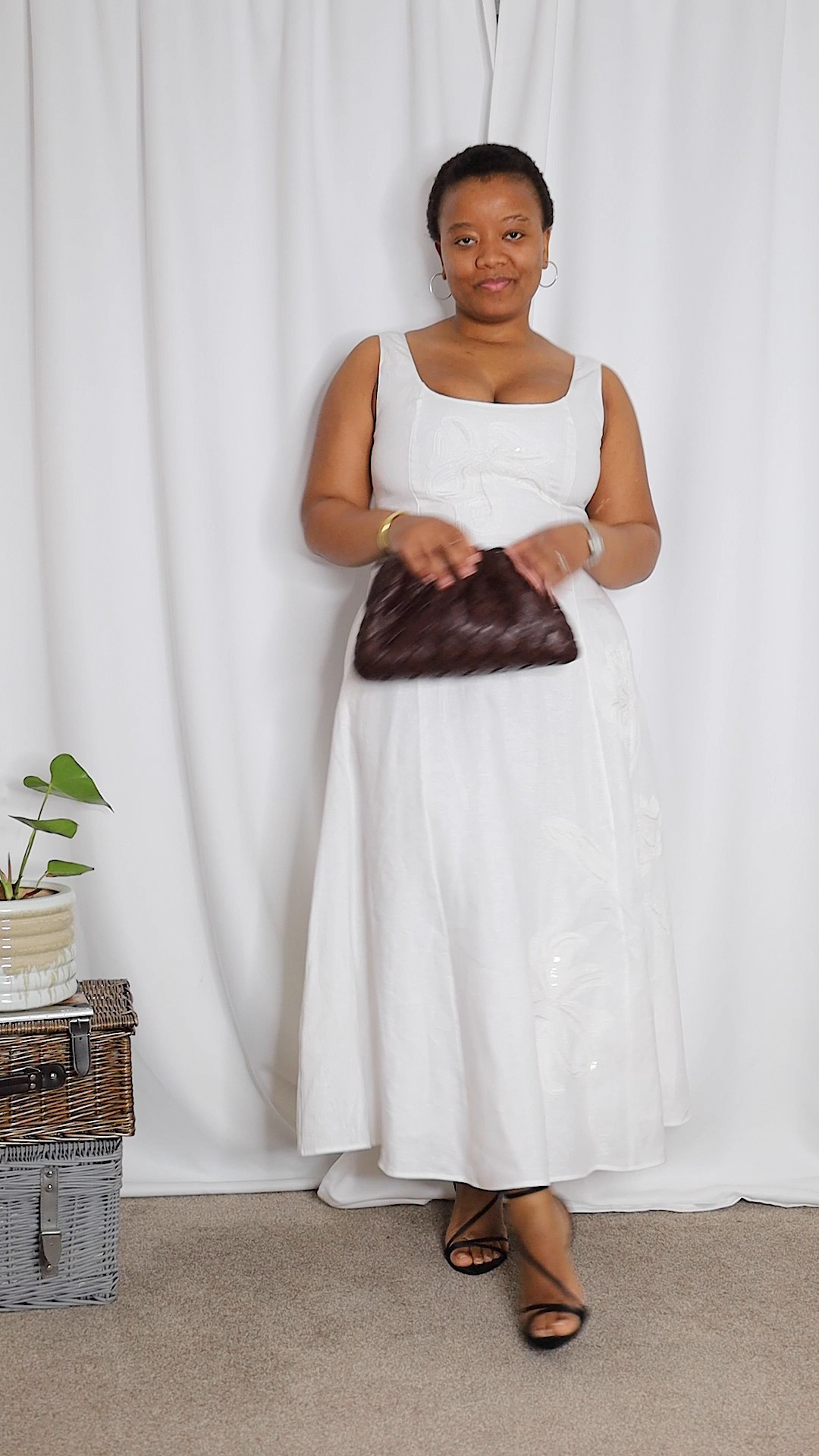 Summer dress from day in the city to dressy evenings.Wearing the Elise linen dress from Reiss in size 14 true to size. Oooh it has pockets 

#LTKeurope #LTKuk #LTKstyletip