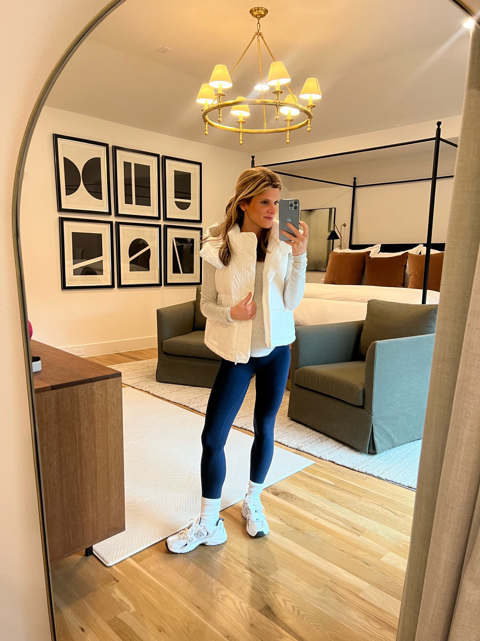 Wearing size 4 in leggings, jacket and long sleeve. Wearing size 6 in align tank 