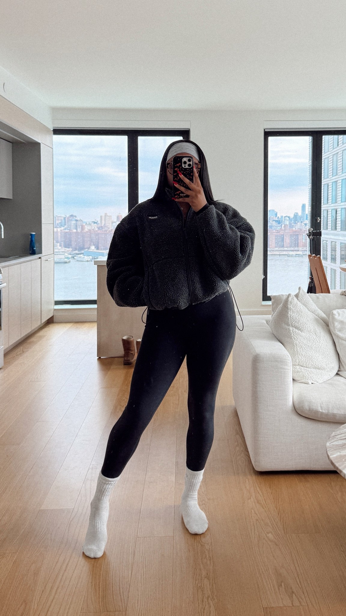 chill cozy at-home day. wearing oner active soft black fleece and my aritzia wilfred free jumpsuit 


#LTKStyleTip