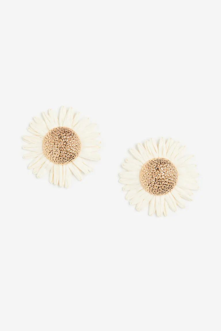Sunflower-shaped earrings | H&M (UK, MY, IN, SG, PH, TW, HK)