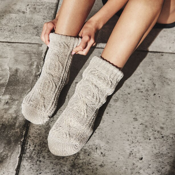Chenille Cable Knit Mid-rise Reading Socks™, Dove Twist | Indigo (CA)
