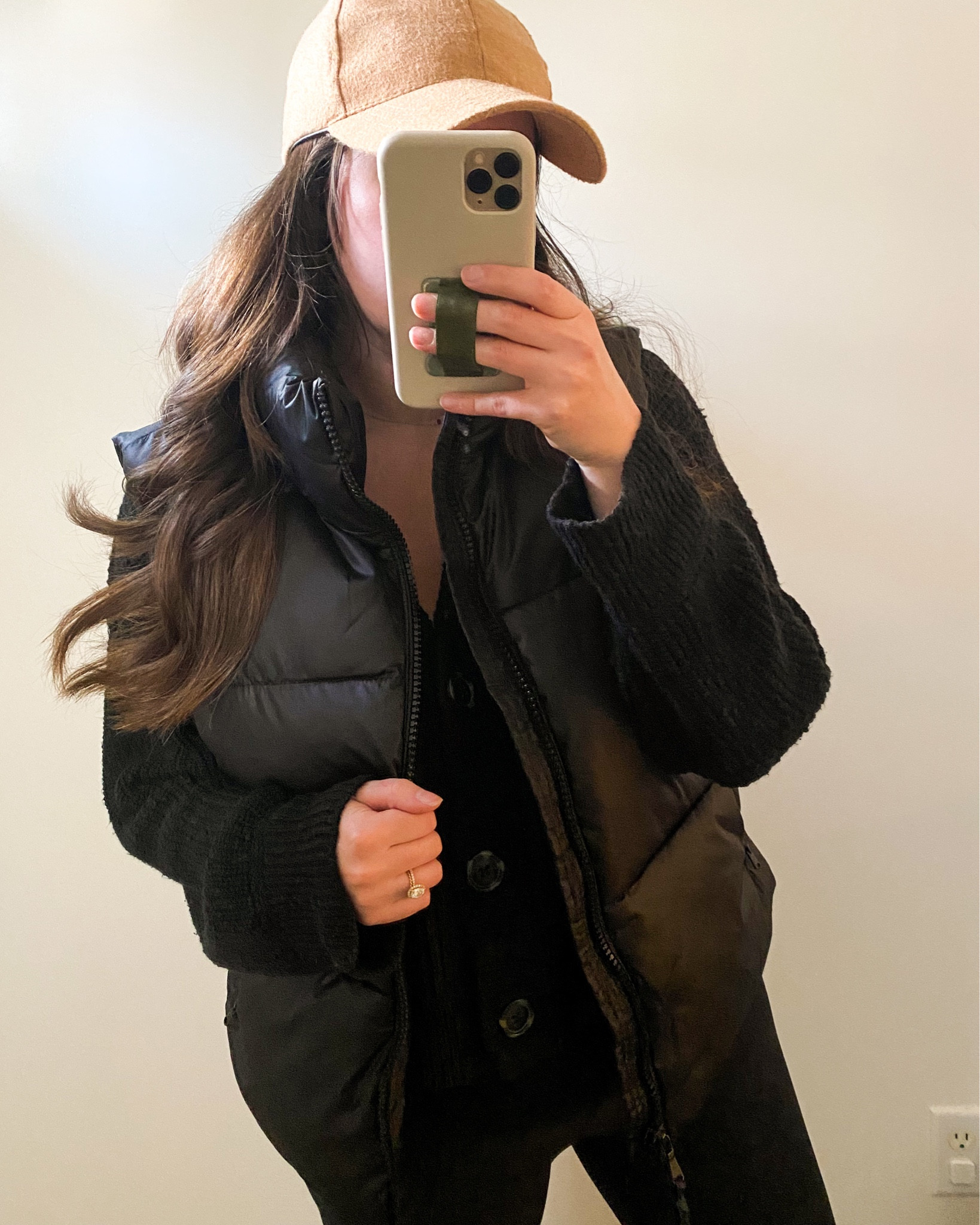 Puffer vest on sale under $30! 

Holiday outfit. Casual holiday outfit. Gift guide for her.

#LTKGiftGuide #LTKfindsunder50 #LTKsalealert