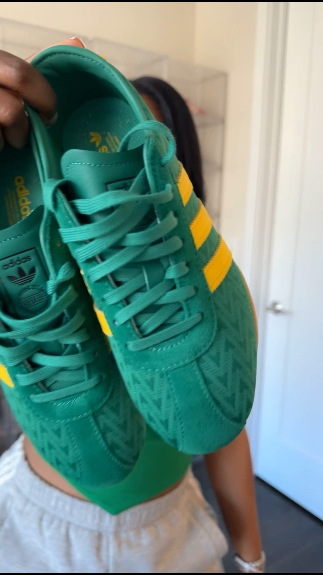 Effortless, comfortable and on repeat all season! #adidassneakers

#everydaystyle #outfitinspo #summerstyle