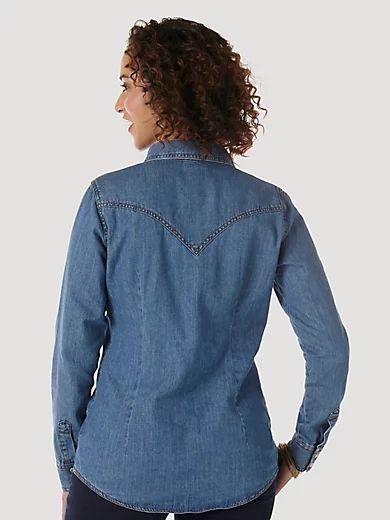Women's Long Sleeve Western Snap Denim Shirt in Mid Denim | Wrangler