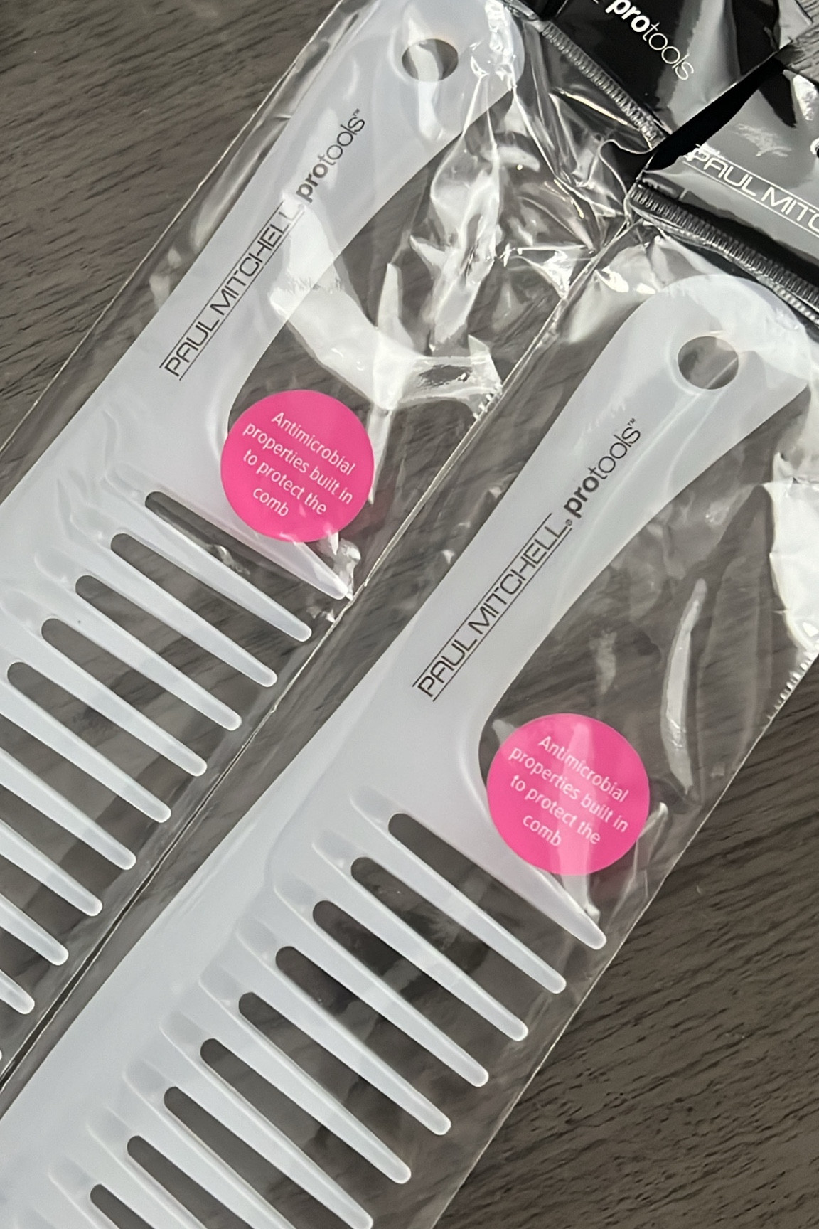 Paul Mitchell detangle comb. Found it on Amazon!