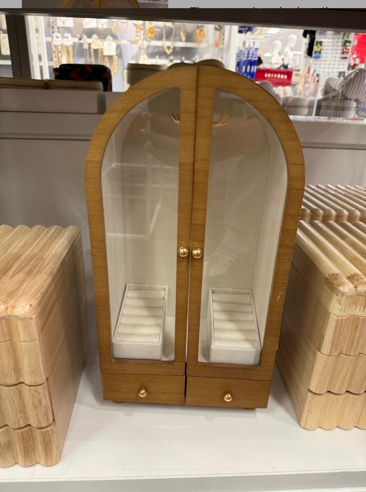 The cutest jewelry box ✨

#LTKgrwm #LTKmomlife #LTKselfcare