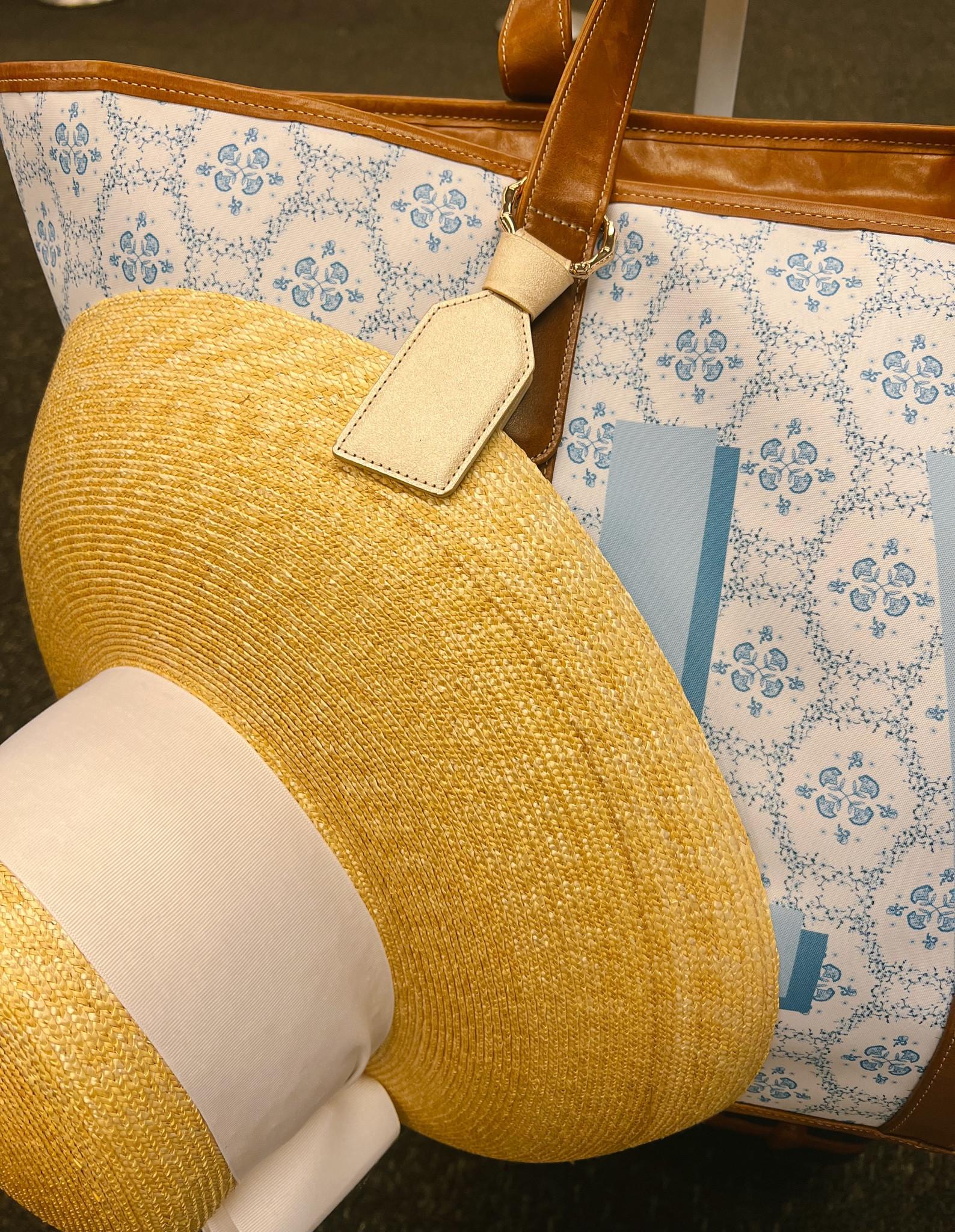 The easiest way to travel with a hat! 💙

#LTKfindsunder50 #LTKtravel #LTKfindsunder100