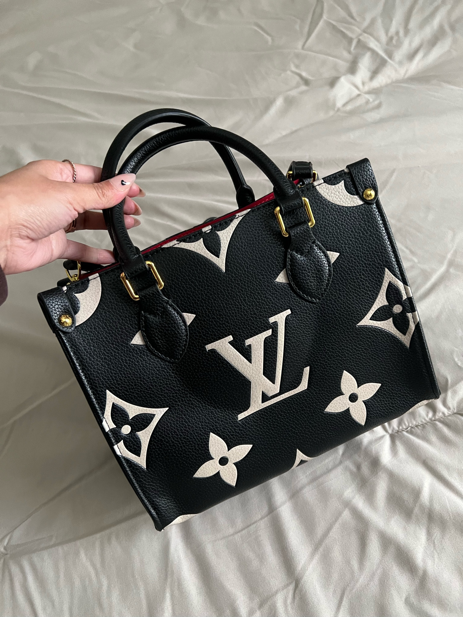 little yellow app finds 

#LTKsalealert #LTKfindsunder100 #LTKSeasonal