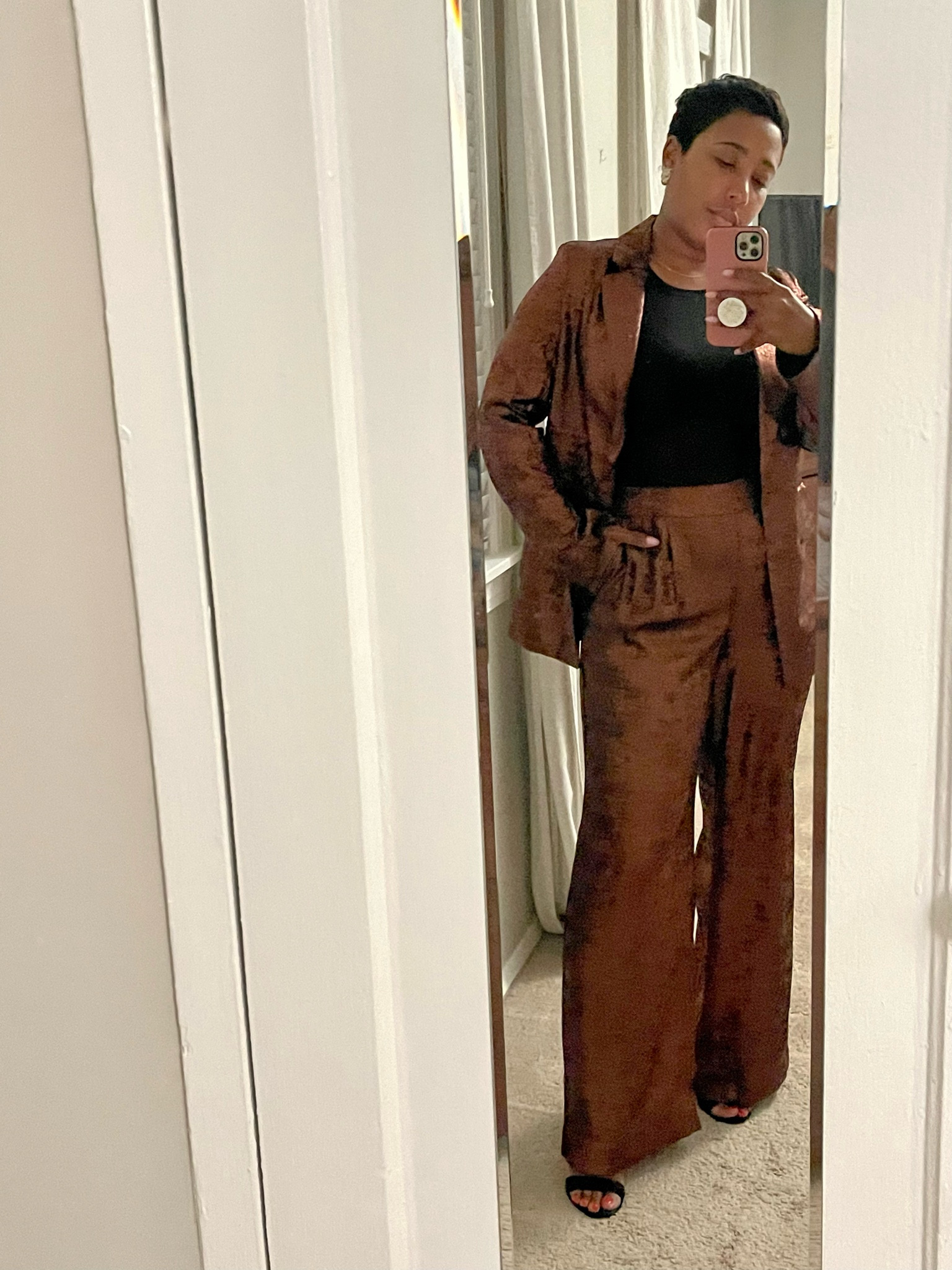 Metallic wide leg pants metallic blazer black mesh top #holidayoutfit #holidaystyle #blazer #holidayparty #officeparty


Use code SARAHFLINT-BASANDS for $50 off these sandals!!#LTKHoliday

#LTKSeasonal #LTKstyletip