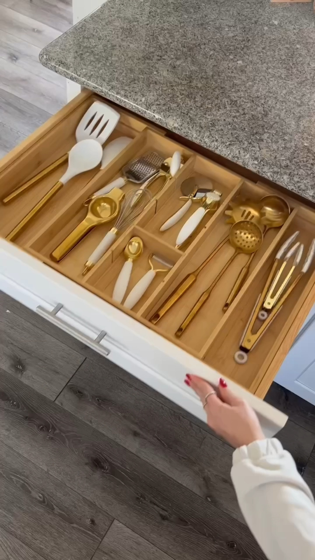  Gold Kitchen Utensils Set with Wooden Handle, 8 PCS
