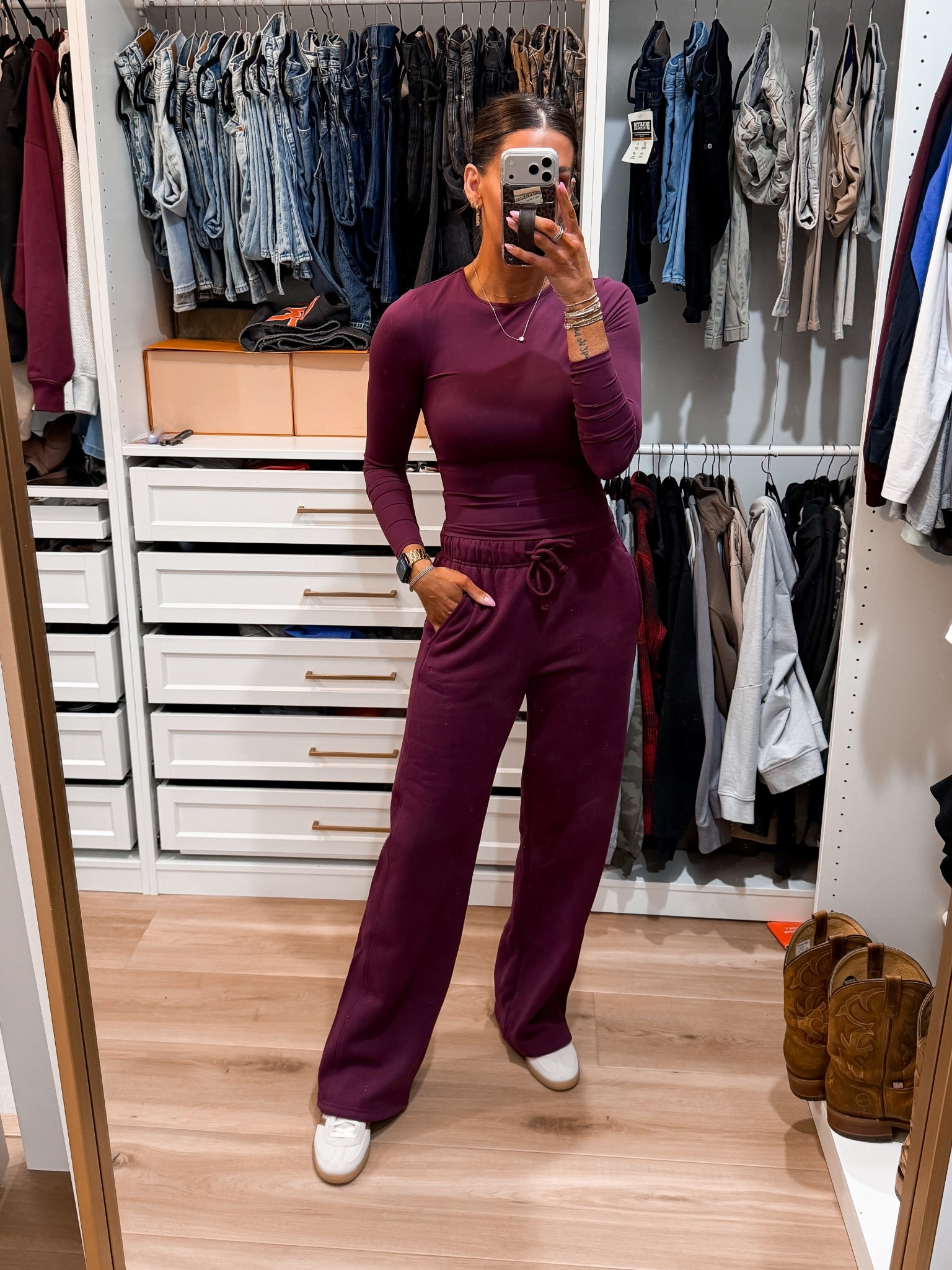 Top-small
Bra-medium 
Sweatpants-small
Sneakers-size down 1/2 size 

#LTKootd #LTKTall #LTKActive