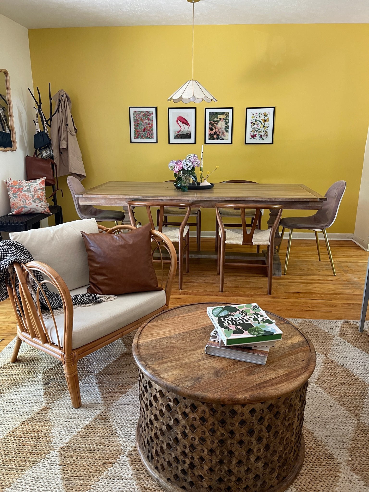 Dining room and living room combo. Blend the spaces but also make them a little different 



#LTKSeasonal #LTKStyleTip #LTKHome