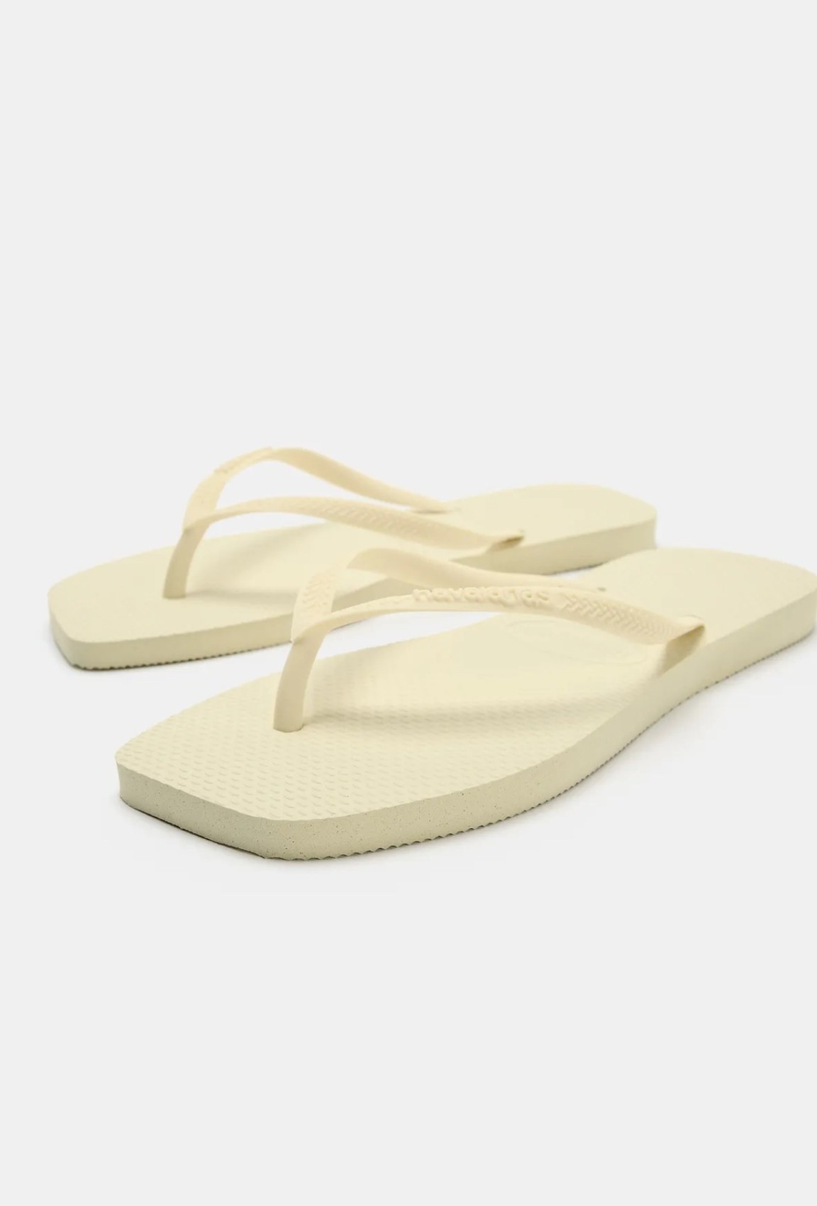 New Zara X Havianas collab is a dreammm 🧈