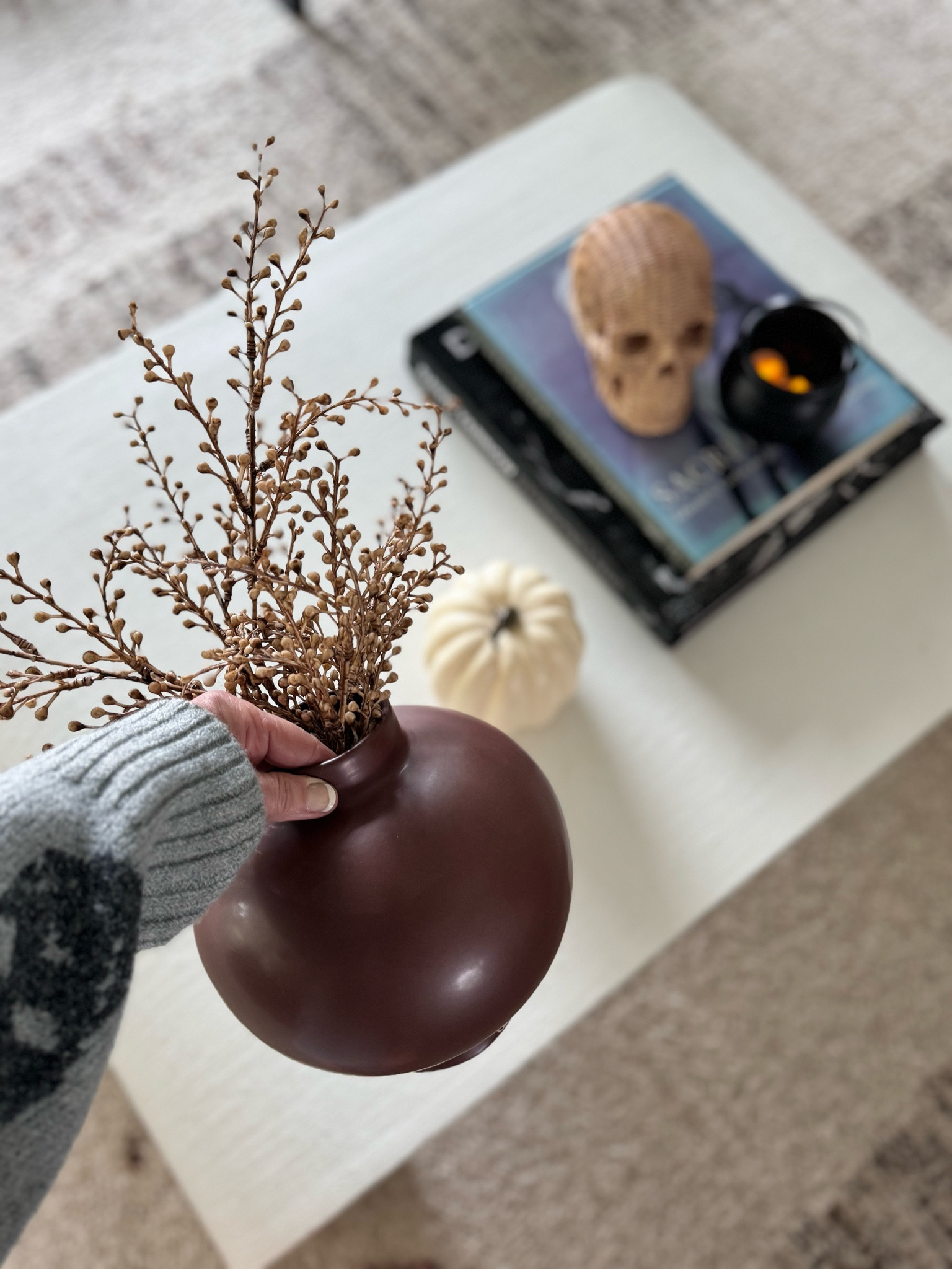 This vase 👌🏼#falldecor Halloween 

#LTKHome #LTKFindsUnder50 #LTKStyleTip